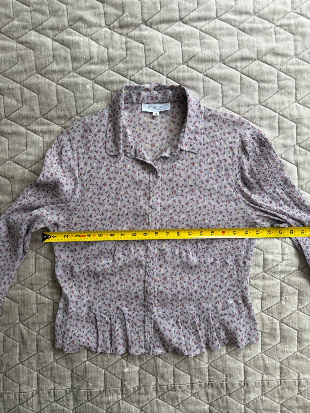 EMANUEL UNGARO Silk Blend Lavender Floral Peplum Blouse French Girl - Medium - Picture 9 of 10